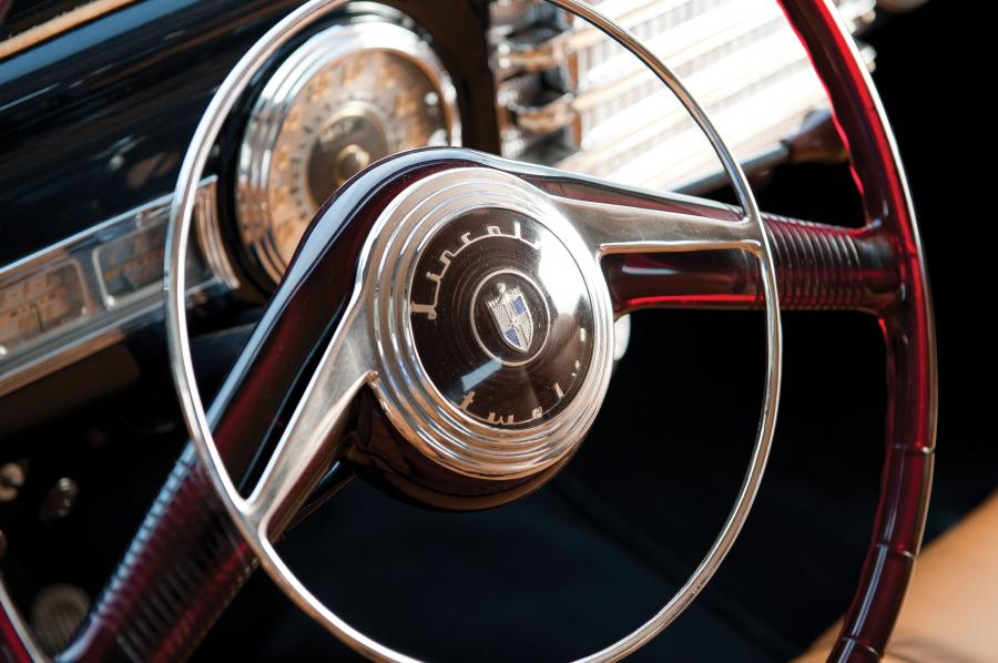  Lincoln Continental Cabriolet Black 1948 года  (фото 11 из 22)